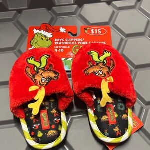 Red Grinch Boys' Slippers 2 for $25 ⭐️